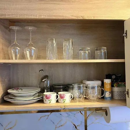 Ivory & Rose تارتو